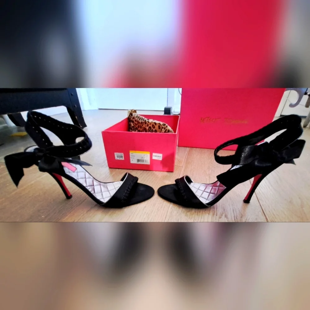 Vintage Betsy Johnson Black Tie Sandals - Picture 3 of 8